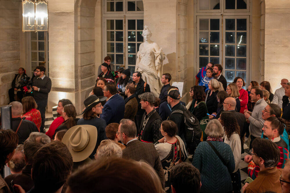 Vernissage de l'exposition « 1725. Des alliés amériendiens à la cours de Louis XV» à Versailles - Emmanuel Kasarhérou et Pierre-Emmanuel Lecerf