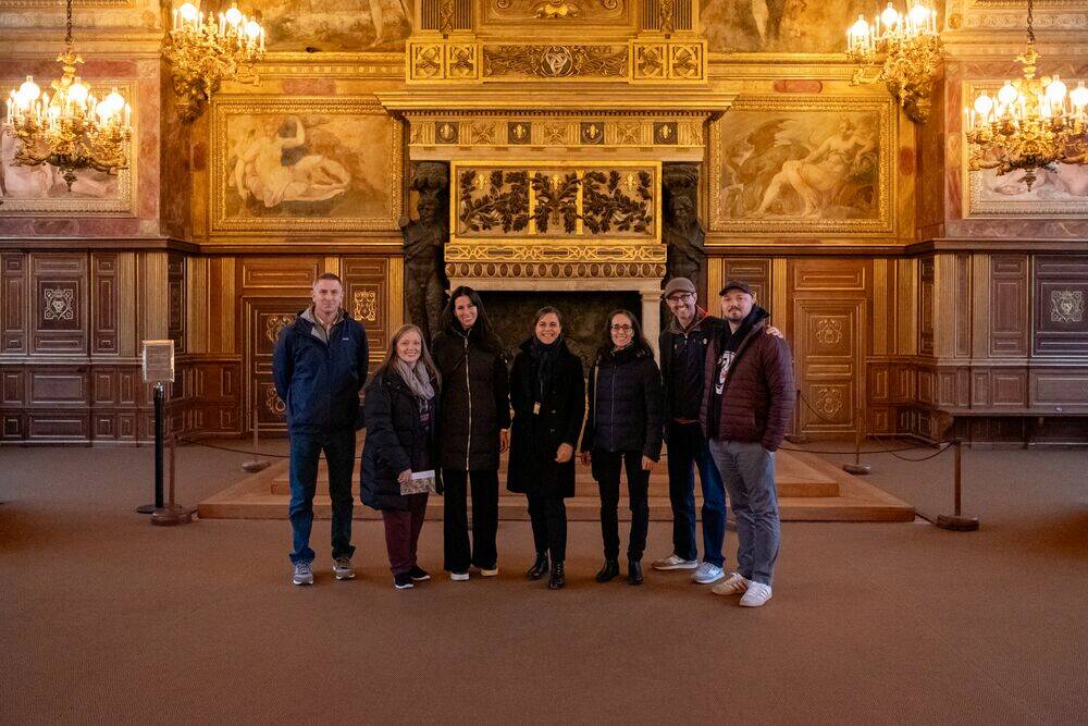 Préparation de l'exposition 1725. Des alliés amérindiens à la cour de Louis XV - recherche à Fontainebleau en 2025  Elizabeth ELLIS Paz Nuñez-Regueiro et George Ironstrack