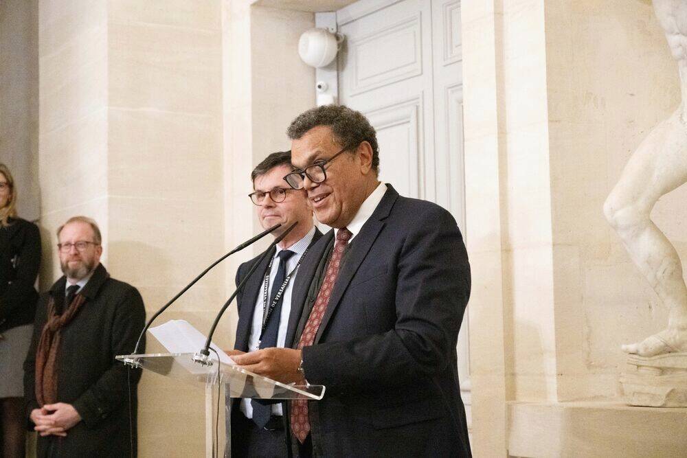 Vernissage de l'exposition « 1725. Des alliés amériendiens à la cours de Louis XV» à Versailles - Emmanuel Kasarhérou
